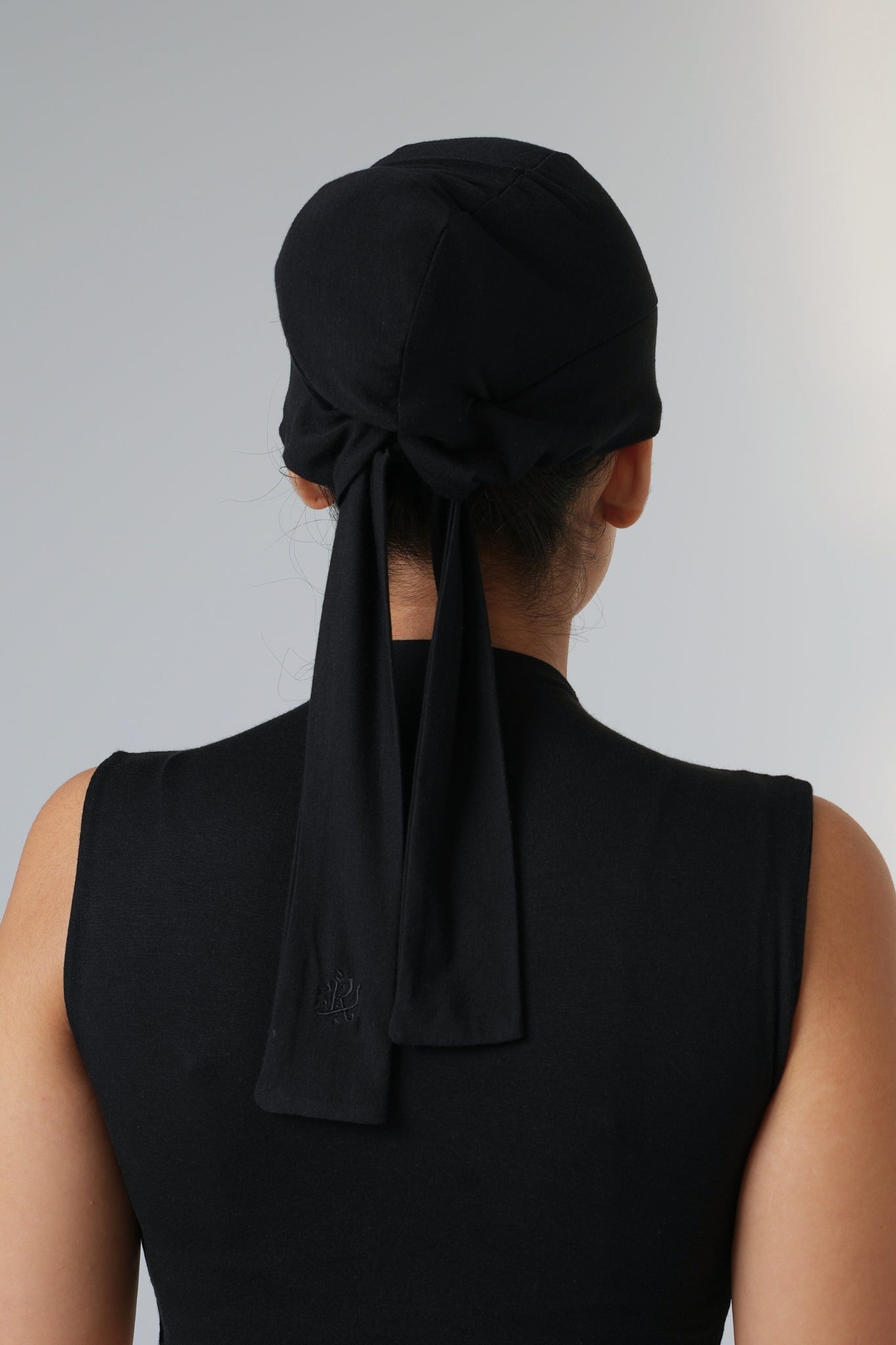 The Undercap Tie